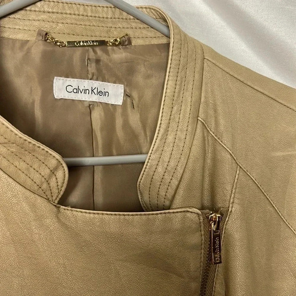 CALVIN Klein vegan leather jacket,asymmetrical front zipper,rib sides, like new! - Picture 10 of 16